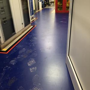 impronte delle scarpe TAPPETO_DECONTAMINANTE_LAVABILE
