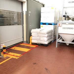 way in from corridor AREA_01