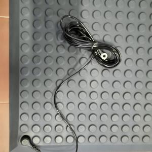 bottone e cavo TAPPETO_DEFATIGANTE_ERGONOMICO